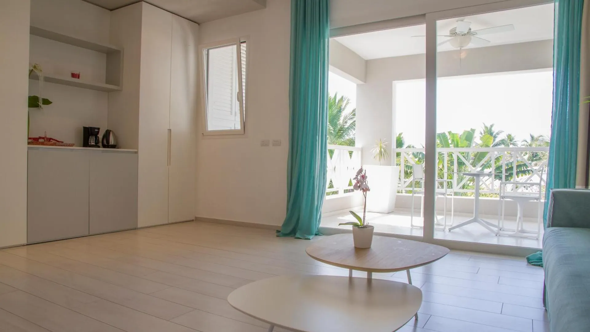 Tracadero Beach Club & Holidays Rentals Bayahibe 5*,