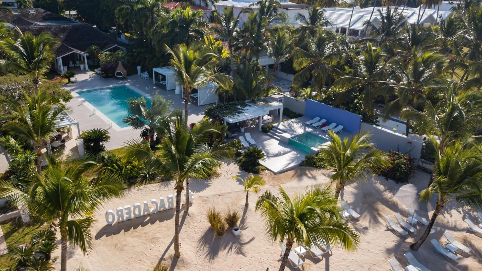 בייהיבה Tracadero Beach Club & Holidays Rentals אתר נופש