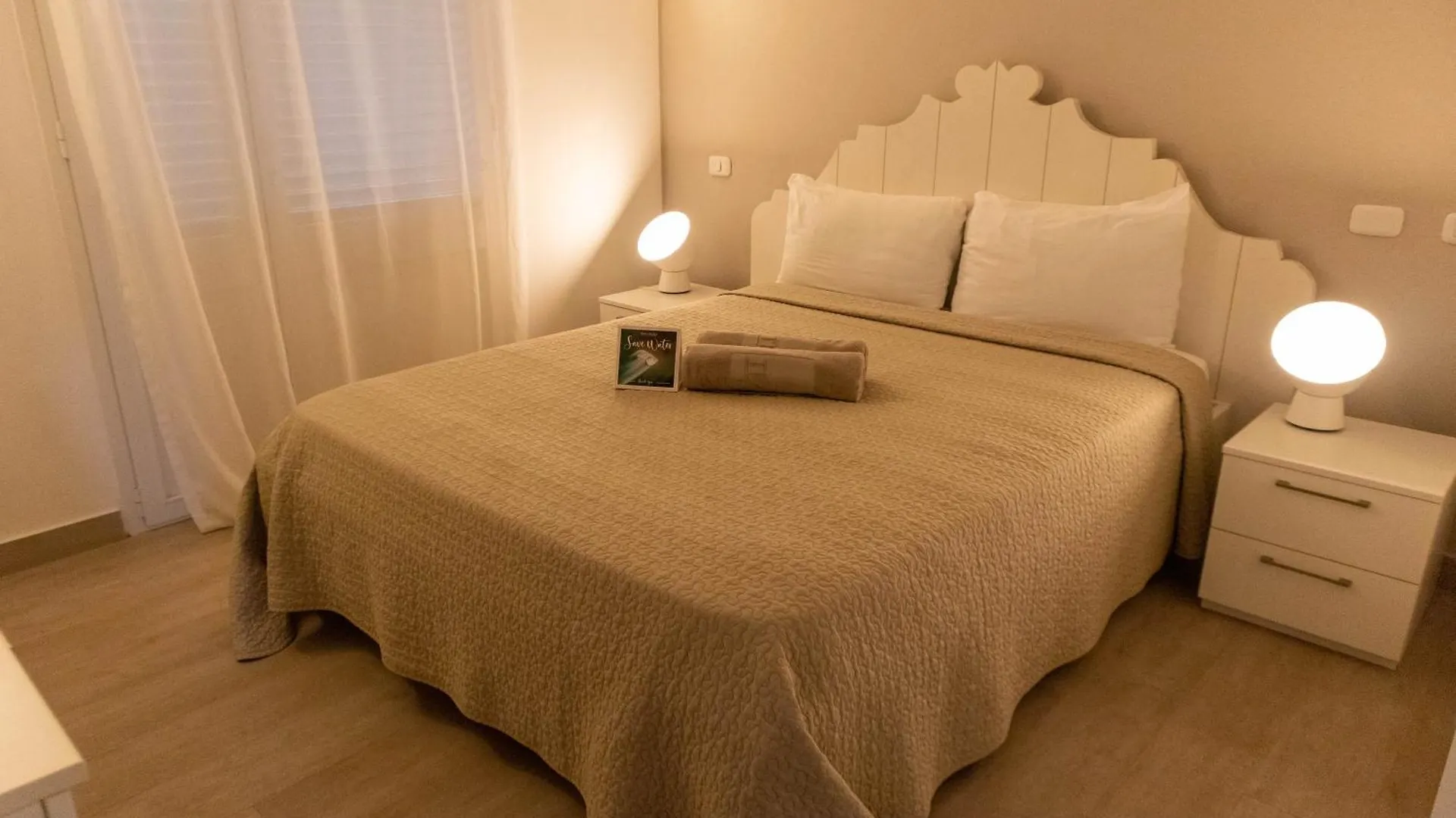 בייהיבה Tracadero Beach Club & Holidays Rentals